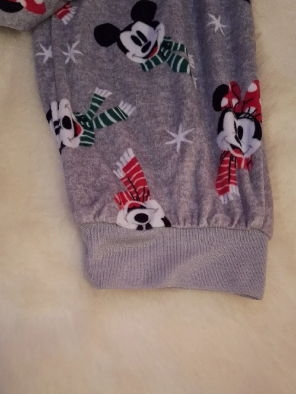 Disney Green & Gray 'Merry and Bright' Mickey & Minnie Holiday Pajama Set